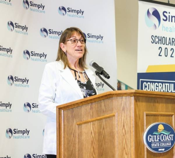 Simply Health Scholarship